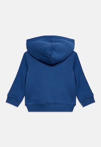 GAP Collegetakki värissä musta