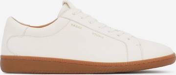 Baskets basses Kazar Studio en blanc : devant