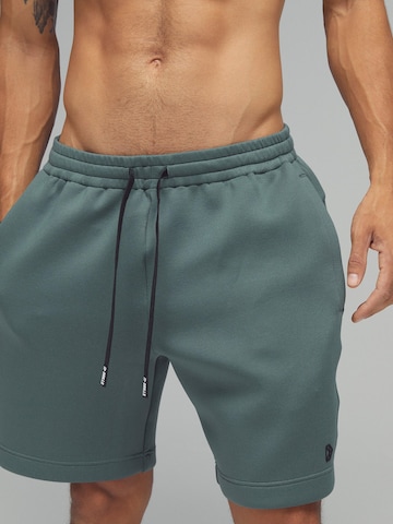 DRILLS Apparel Regular Trousers 'Recreation' in Green