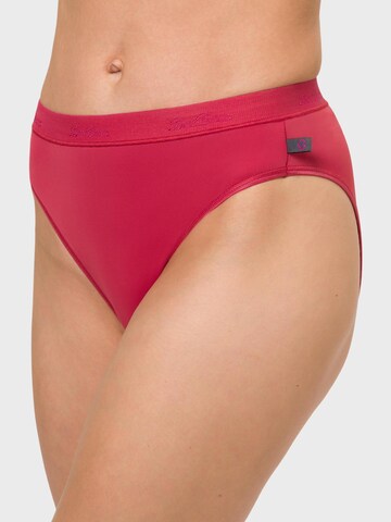 BeeDees Panty 'Microfun Tai' in Red