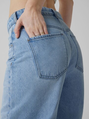 A LOT LESS Regular Jeans 'Jessie' in Blauw