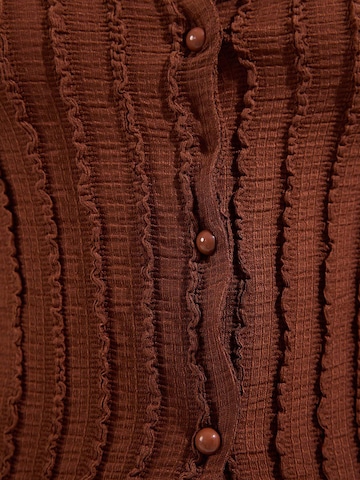 Trendyol Top in Brown