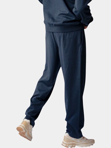 TEESHOPPEN Tapered Pants in Blue