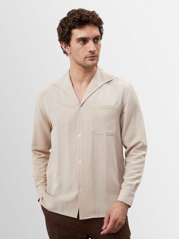Antioch Comfort Fit Hemd in Beige: Vorderseite