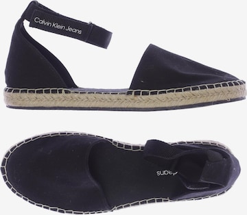 Calvin Klein Jeans Flats & Loafers in 39 in Black: front