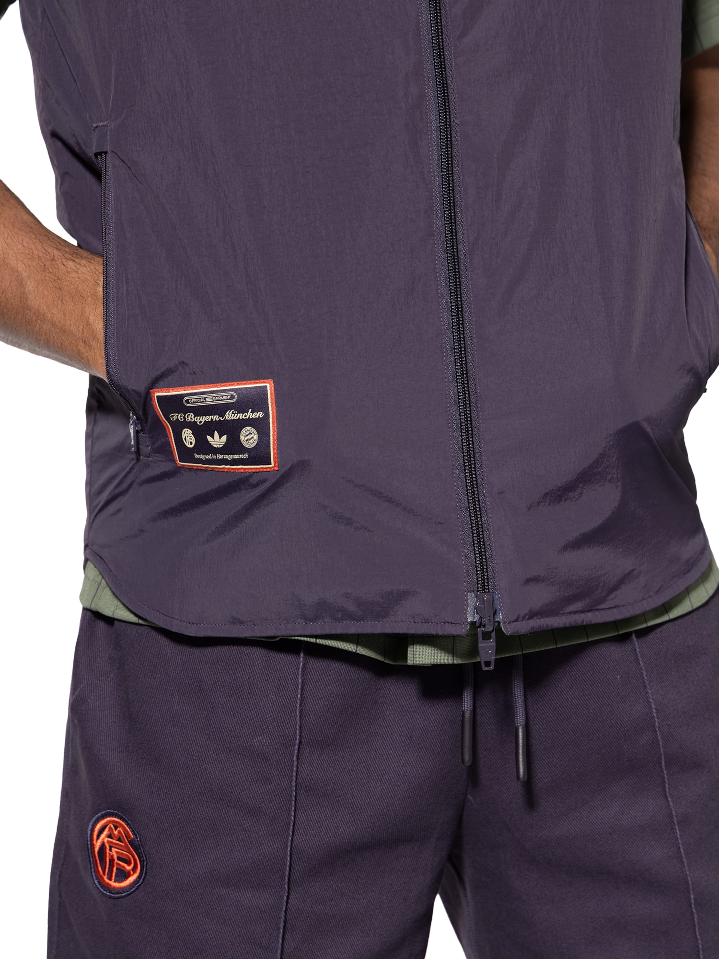 ADIDAS ORIGINALS - Chaleco 'FC Bayern München Terrace Icons' en lila