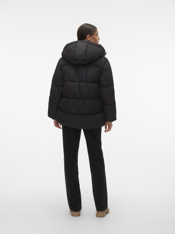 VERO MODA Winterjas 'NIO' in Zwart