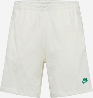 Regular Pantalon 'CLUB' Nike Sportswear en blanc : devant