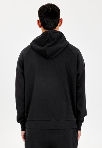 SOS Sweatshirt 'Majella' in Schwarz