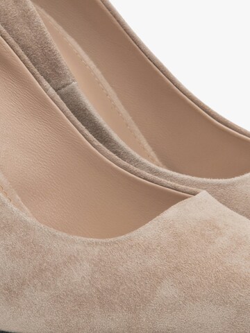 Décolleté '2412-1' di Estro in beige