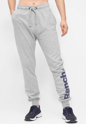 BENCH Regular Pants in Grey: front