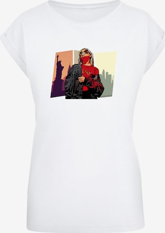 Merchcode Shirt 'Grand Red Girl' in Wit: voorkant