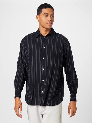 WEEKDAY Comfort fit Button Up Shirt in Black: front