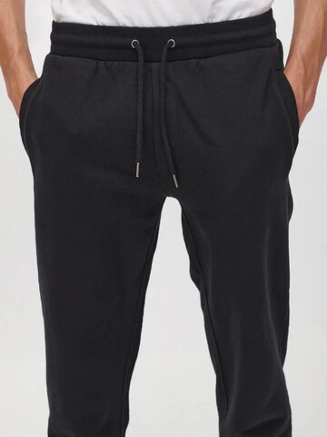 SANVT Regular Hose 'The Perfect Sweatpants'‌‌‌‌‌‌‌‌ in Schwarz