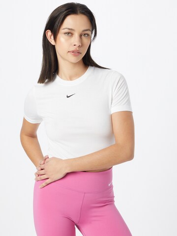 Maglietta 'Essential' di Nike Sportswear in bianco: frontale