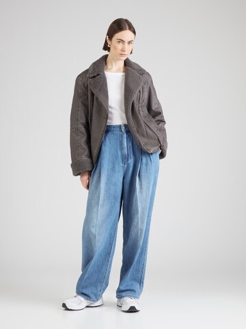 GAP Футболка в Белый
