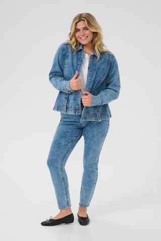 Veste mi-saison 'Elona' KAFFE CURVE en bleu