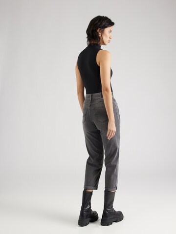 Regular Jean 'Gila' Herrlicher en gris