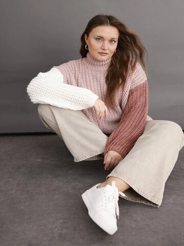 Shape Of You Sweater in Pink