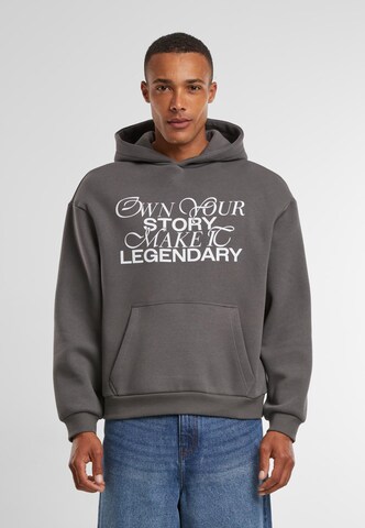 MT Upscale Sweatshirt 'Make It Legendary' in Grijs: voorkant