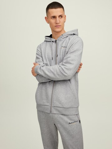 JACK & JONES Sweatjacke 'Berg' in Grau: predná strana