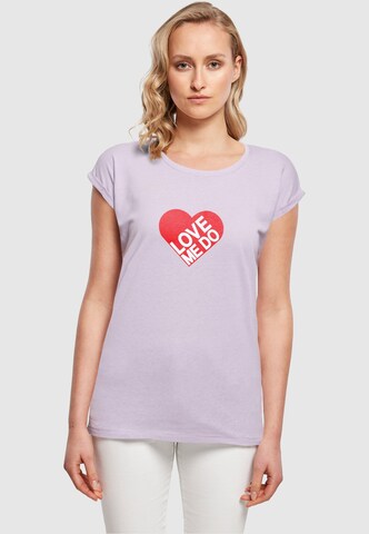 Merchcode T-Shirt 'Beatles - Love me do' in Lila: predná strana