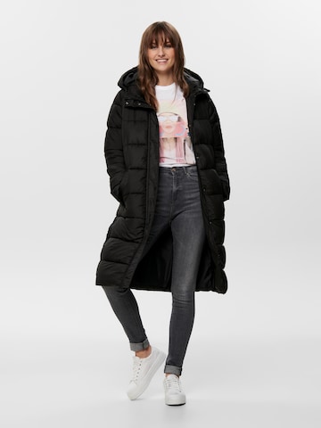 Manteau d’hiver 'Cammie' ONLY en noir