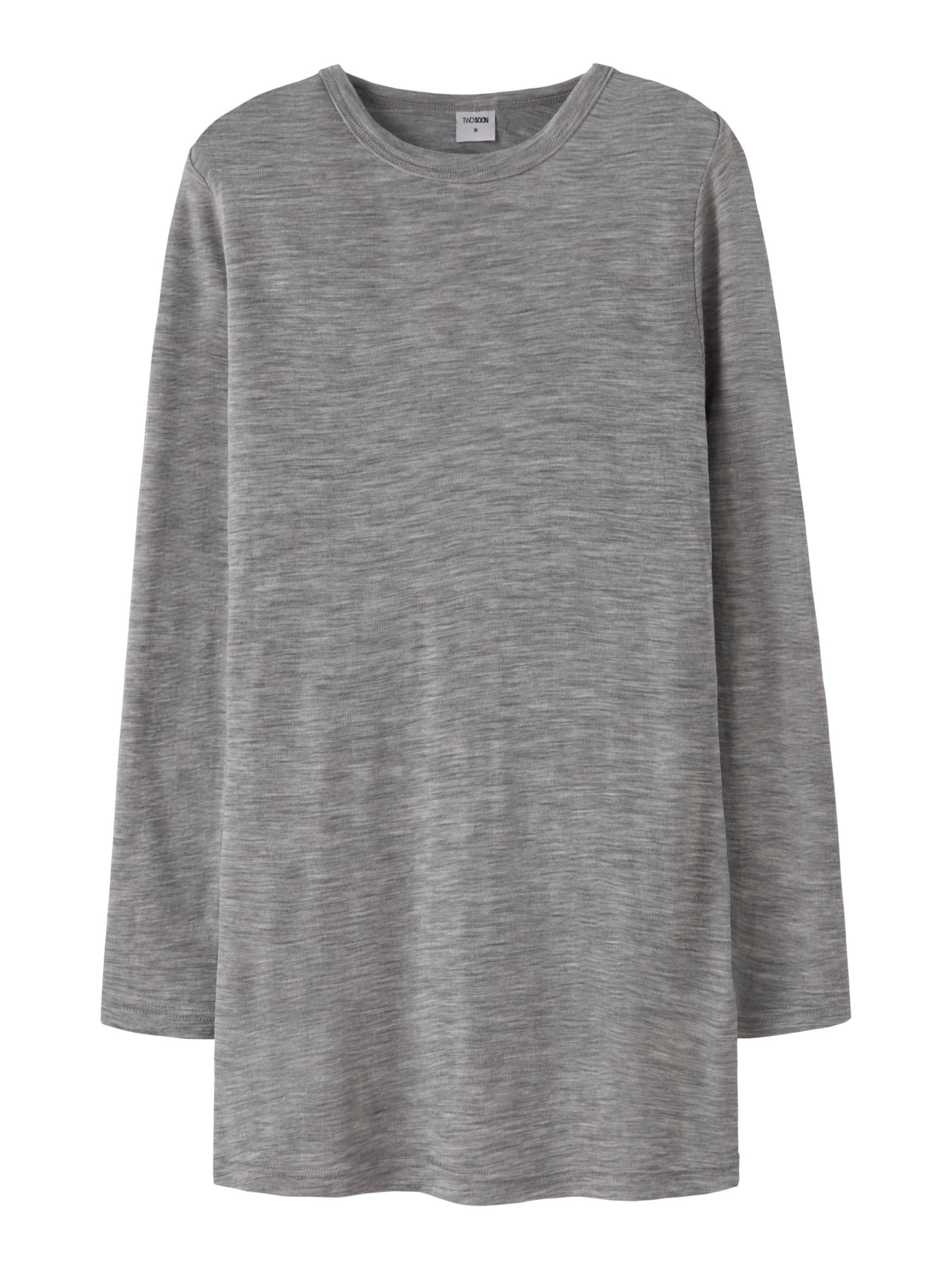TWO SOON Sweater in Grey: front