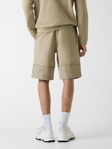 GUESS Loosefit Shorts in Beige
