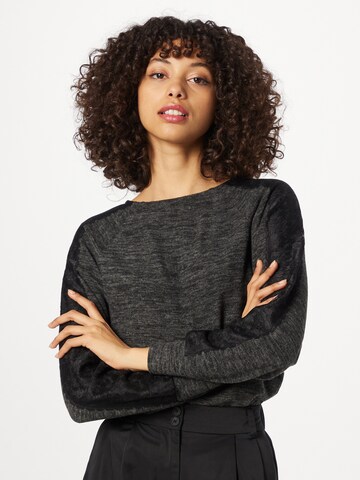 Dorothy Perkins Футболка в Серый: спереди