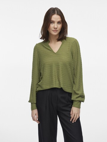 VILA Blouse in Green: front