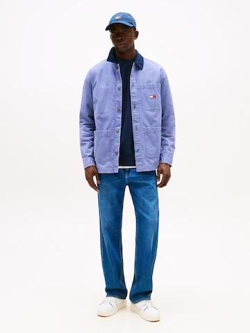 Tommy Jeans Демисезонная куртка в Синий