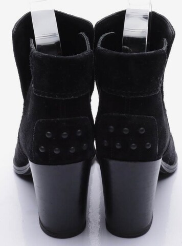 Tod's Dress Boots in 38 in Black