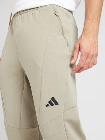 ADIDAS PERFORMANCE Avsmalnet Sportsbukser i grå