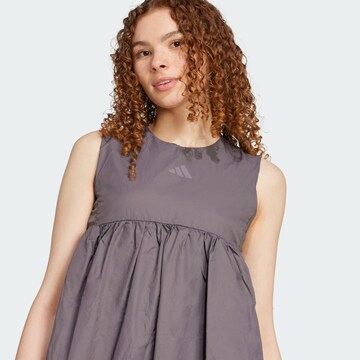 Robe de sport ADIDAS SPORTSWEAR en gris