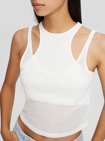 Tops en tricot Bershka en blanc