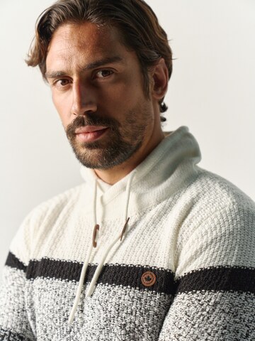 KOROSHI Pullover i sort