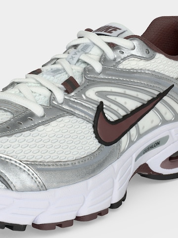 Baskets basses 'AIR MAX MOTO 2K' Nike Sportswear en blanc