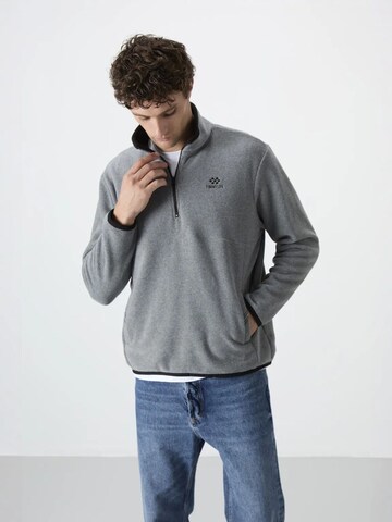 Tommy Life Fleece jacket in Grey