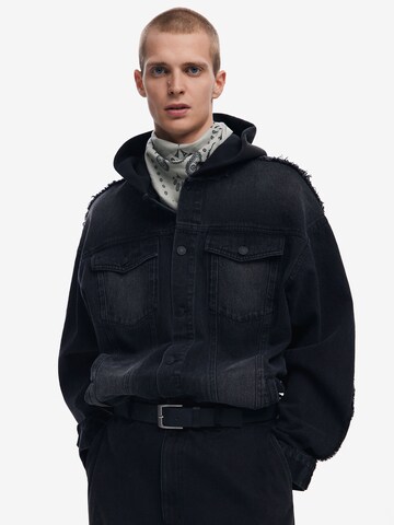 Veste mi-saison Desigual en noir : devant