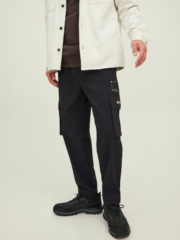 JACK & JONES Конический (Tapered) Брюки-карго 'Bill Cullen' в Черный: спереди