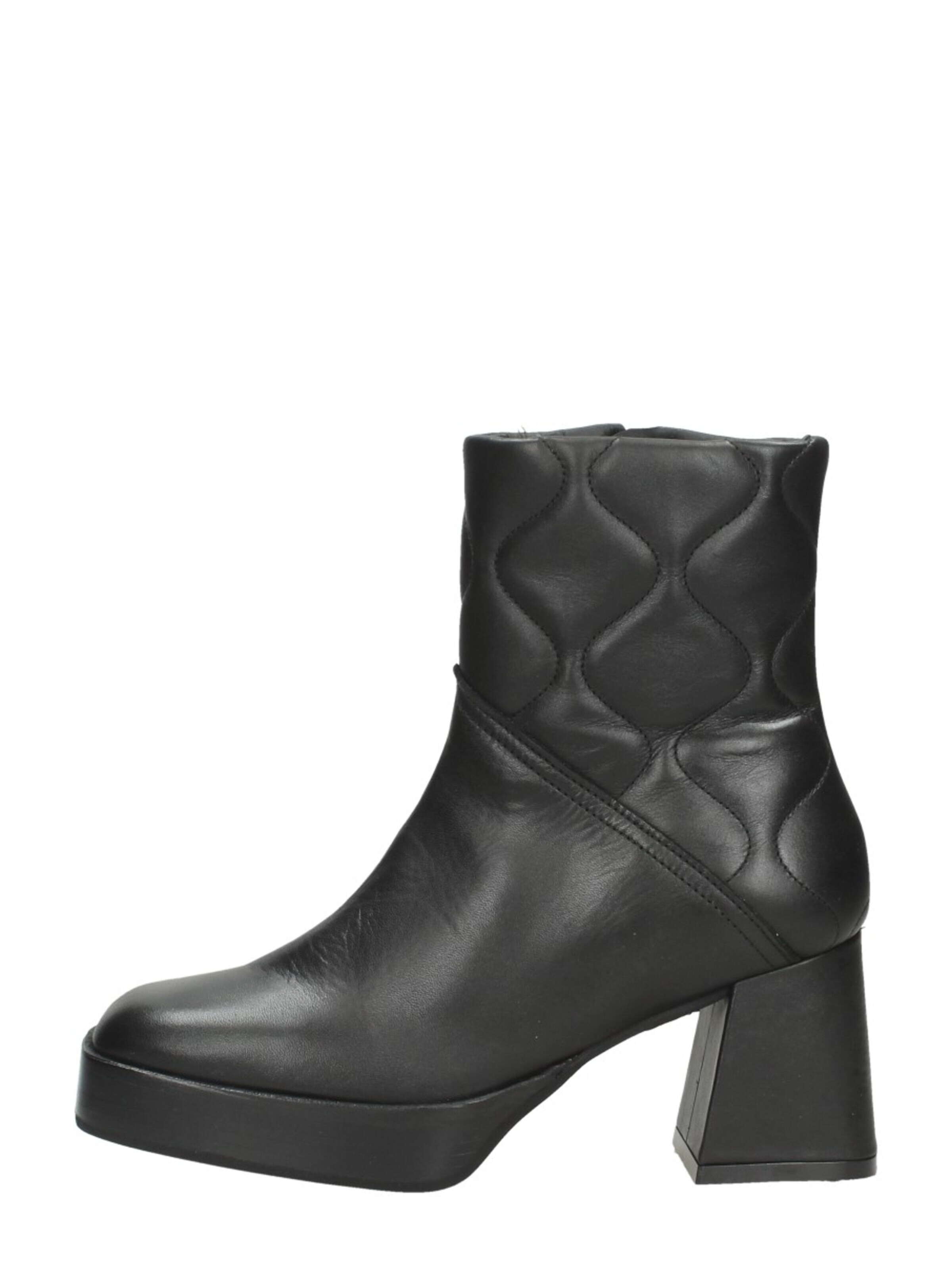 Red-Rag Boots 'Enkellaarsjes Hak' in Black: front