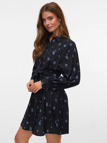 VERO MODA Платье-рубашка в Черный: спереди