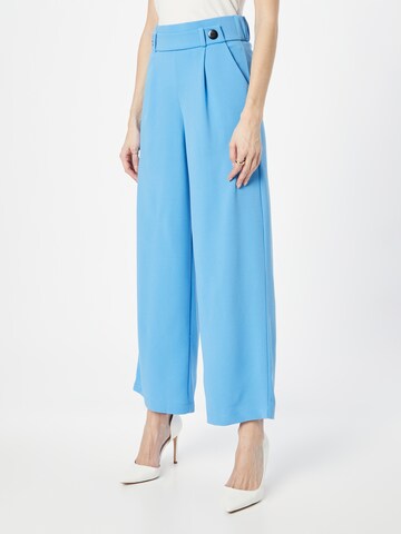 JDY Wide leg Pleat-Front Pants 'GEGGO' in Blue: front