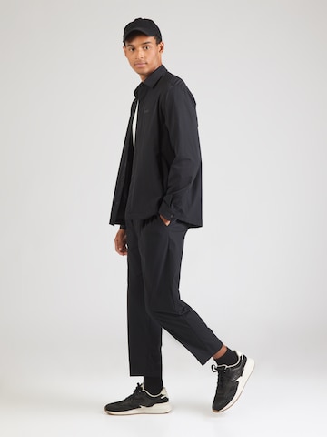BOSS Конический (Tapered) Брюки со складками 'T_Convert' в Черный