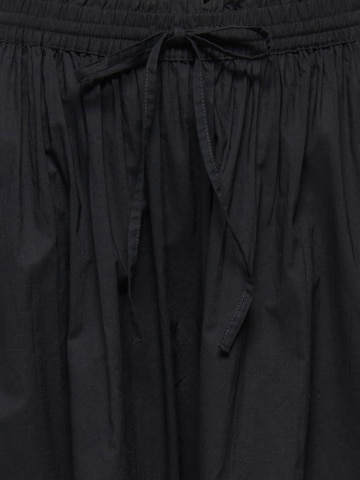 Gonna 'JDYDiego' di JDY in nero