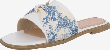 Ital-Design Mules in White: front