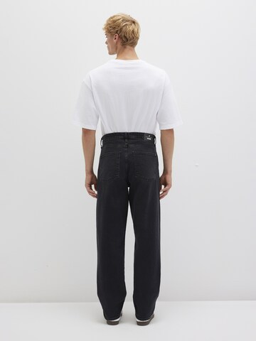 Mavi Loosefit Jeans in Schwarz