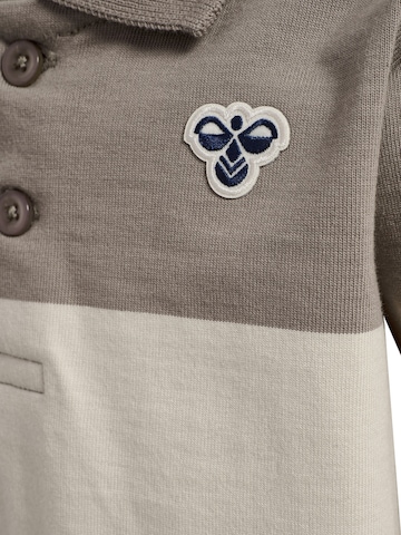 Hummel Shirt in Grau