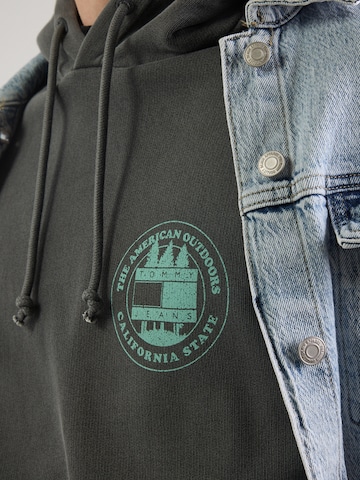 Tommy Jeans Sweatshirt in Grau